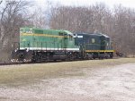 Ohio South Central Railroad (OCSR) 104 & 4537